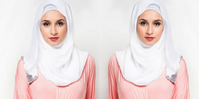 Zalia: Maxi Dress Polister Bunga Cantik