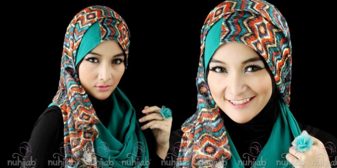 Vetrina Hijab: Tribal Tosca Dua Sisi