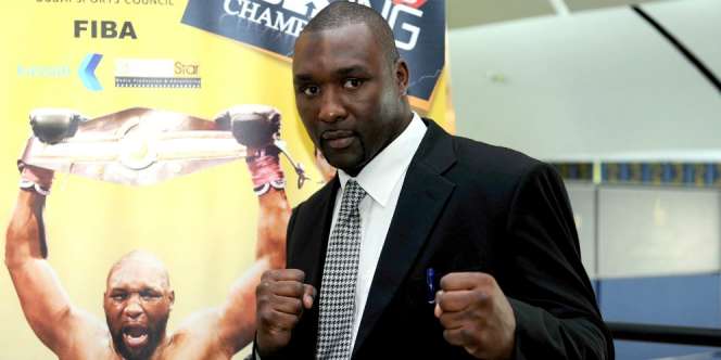 `Penakluk` Mike Tyson Peluk Islam Usai Dengar Azan