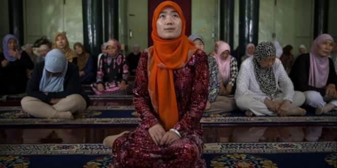 Mengenal Yonghua Zheng, Imam Muslimah di China