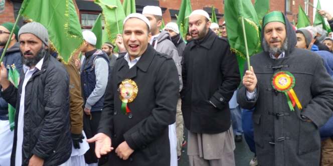 Kisah Keberanian Muslim Pertama Inggris