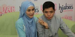 Lebaran, Alyssa Ditinggal Dude Harlino