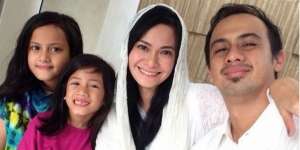 Selebritis Pamer Foto Lebaran di Sosial Media