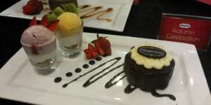 Legitnya Kue Bulan dalam Balutan Es Krim