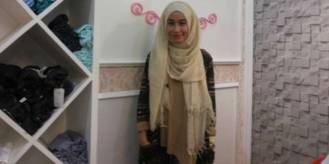 Desainer Busana Muslim Risih dengan Jilboobs