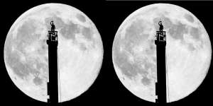 Benda Diduga UFO Muncul Saat Fenomena Supermoon