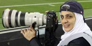 Mengenal Wanita Saudi Pertama Fotografer Piala Dunia