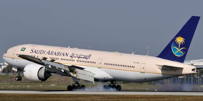 Pilot dan Pramugara Saudi Adu Jotos di Kokpit Pesawat