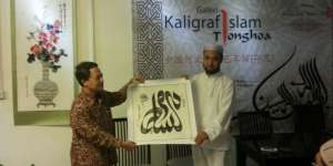 Santap Kuliner Sambil Nikmati Kaligrafi Islam-Tionghoa