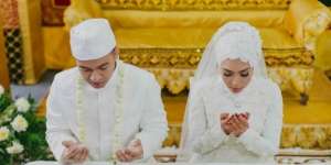 Foto Pernikahan Muslim dalam `Balutan` Adat Batak