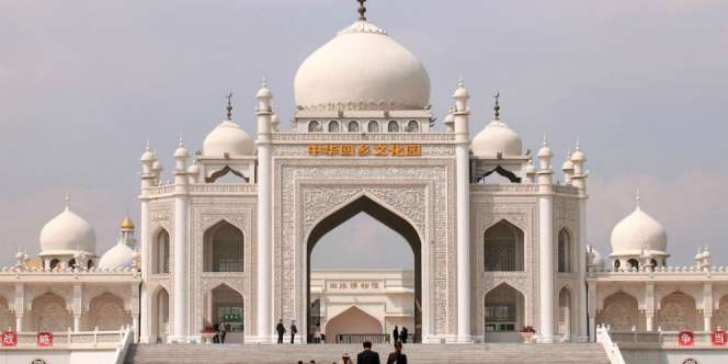 Wisata Keluarga Arab Terboros