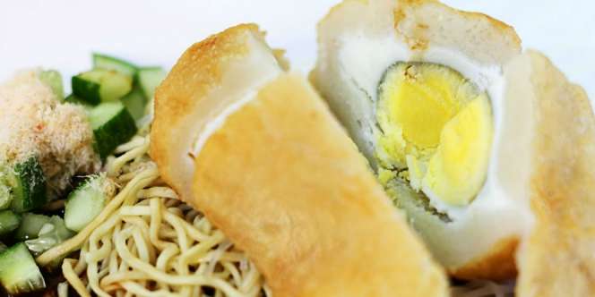 Sensasi Makan `Kapal Selam` Khas Palembang