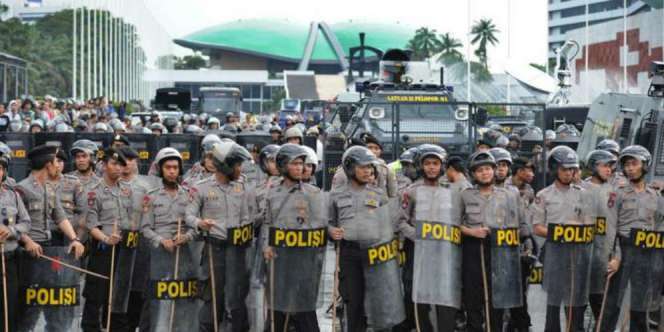 Kisah Brigadir Wawan, Jual Bakso Demi Kesembuhan Anak