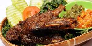 Tips `Usir` Bau Amis Daging Bebek 