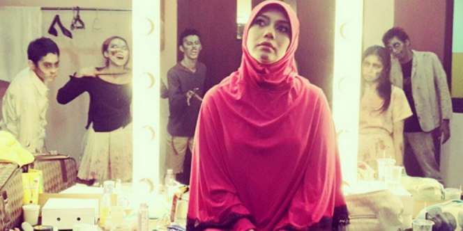Yonna Kairupan, Hijaber Perias `Mayat Hidup`