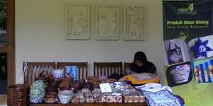 Salam Rancage: Karya Seni dari `Sampah`