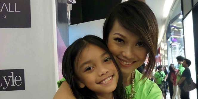 Nola AB Three Senang Sang Anak Ikuti Jejaknya Jadi Penyanyi