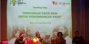 Kembangkan Imajinasi Anak Lewat Radio