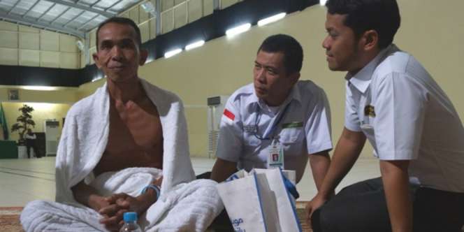 Frustasi Karena Kesasar, Jamaah Haji Ingin Pulang ke Indonesia