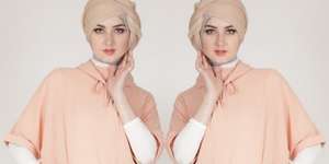 The Hijab: Tampil `Girlie` dengan Rok Bermotif
