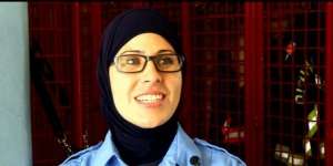 Asima, Muslimah Amerika Penjinak 'Si Jago Merah'