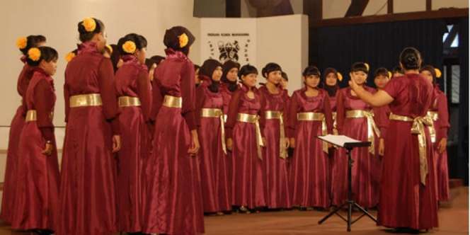 Paduan Suara ITB Raih Emas di Slovakia