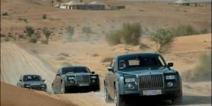Saudagar Arab Borong Mobil Ultramewah Roll Royce
