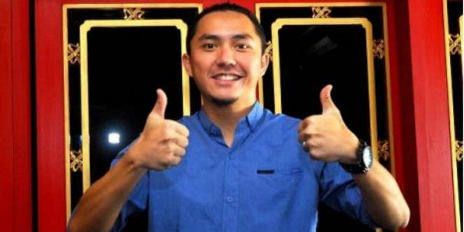 Saung Sunda: Laris Manis Dikunjungi Para Artis