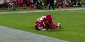 Selebrasi Sujud Syukur, Atlet Football Amerika Dihukum