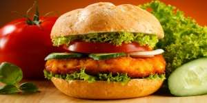 Tetap Sehat Meski Makan Fast Food, Mungkinkah?