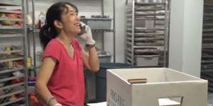 Masakan Kerap Dihina Suami, Kini Jadi Pengusaha Kue