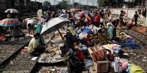 Pasar Modern Menyerbu, Pasar Tradisional Menyusut
