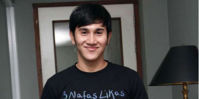 Vino Mengaji di Perut Istri, Demi si Jabang Bayi