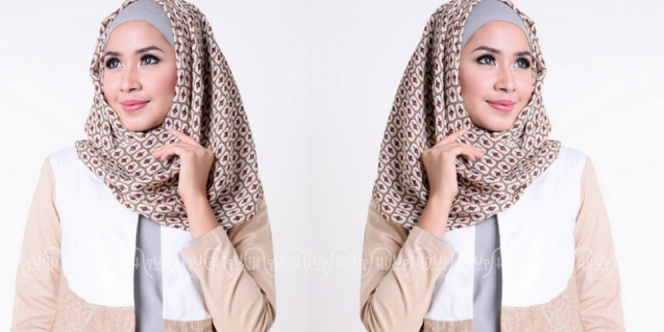 Lazuli Sarae: Busana Muslim Batik