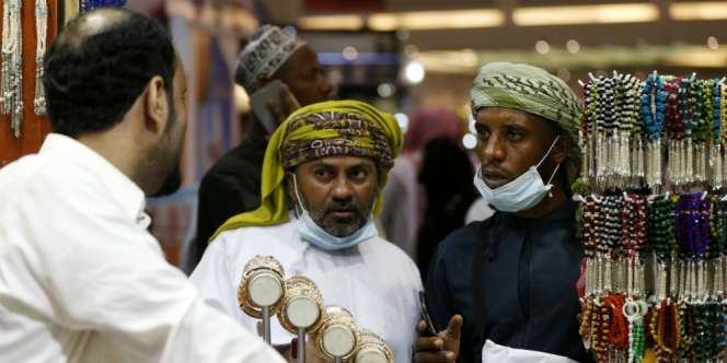 Rp 7 Triliun Uang Jamaah Haji Habis untuk Belanja Oleh-oleh