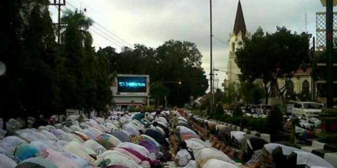 Pemimpin Masjid Minta Maaf ke Gereja di Malang Panen Simpati