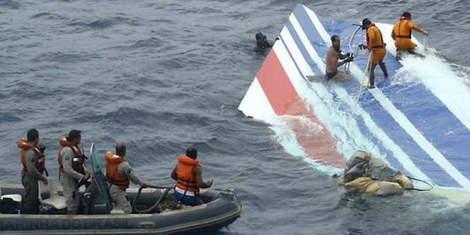 Dua Pilot Air France Tidur Sebelum Pesawat Jatuh, 228 Tewas