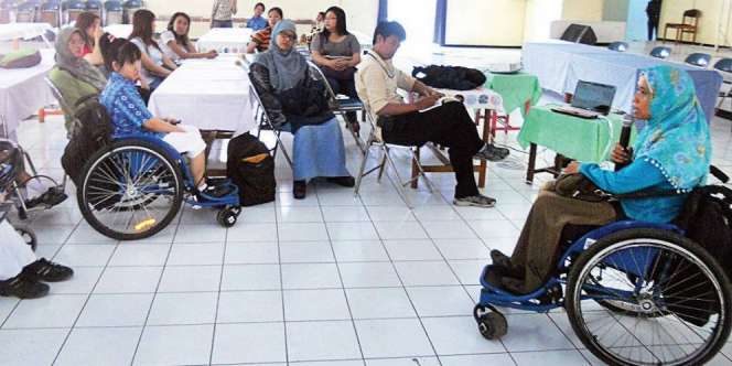 Kelumpuhan Itu Tak Mematahkan Semangat Sri...