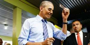Saat Kartu Kredit Obama Ditolak Restoran