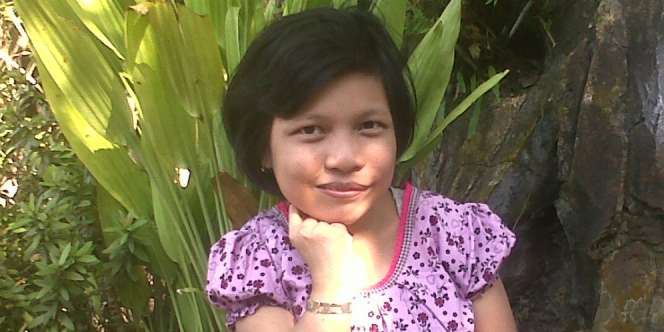 Ditolak Sekolah, Gadis Lumpuh Itu Kini Jadi Novelis