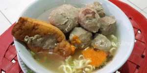 Bakso Puri Indah: Rela Antre Jajanan Kaki Lima
