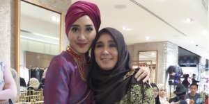 Ini Awal Kolaborasi Dian Pelangi dan Ibundanya