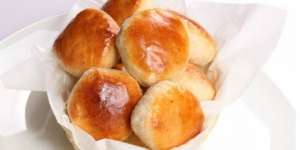 Pia Mangkuk: Cemilan Wajib dari Malang