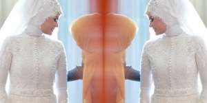 Kisah Desainer Hijab Bridal, Tangan Melepuh Demi Payet