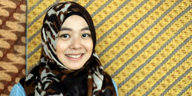 Doa Ibu, Motivasi Hijaber Ini Jadi Lulusan Terbaik