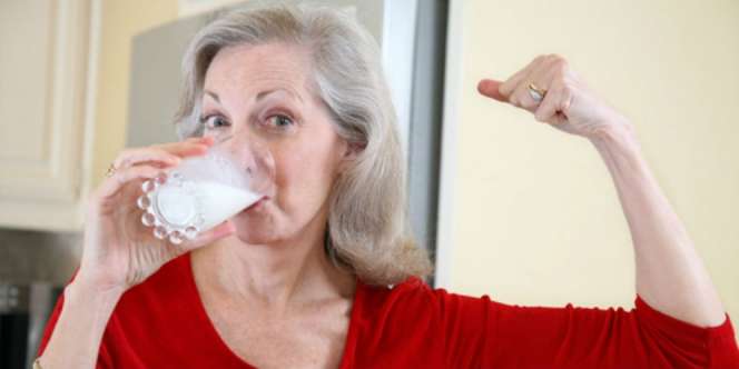 Cegah Osteoporosis, Pilih Susu Nabati atau Hewani?