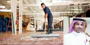 Kisah Cleaning Service Jadi Direktur