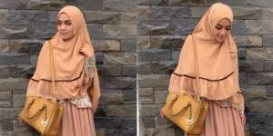 Pesona Hijab Syar`i Selebgram Dea Nara