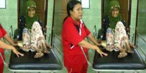 Nasib Nenek Salamah, Dipukuli Menantu dan Dibuang dari Bus