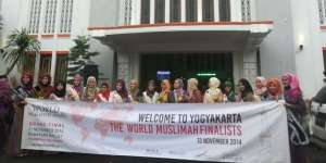 Finalis World Muslimah `Ditunggu` 100 Anak Yatim di Meja Juri